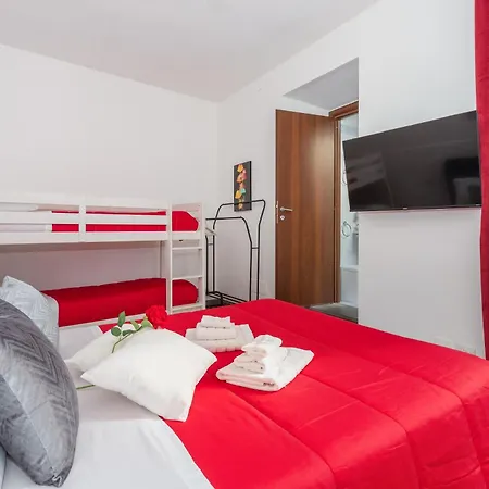 Casa de hóspedes Black & White