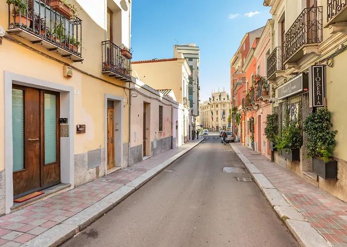 Black & White 4* Cagliari