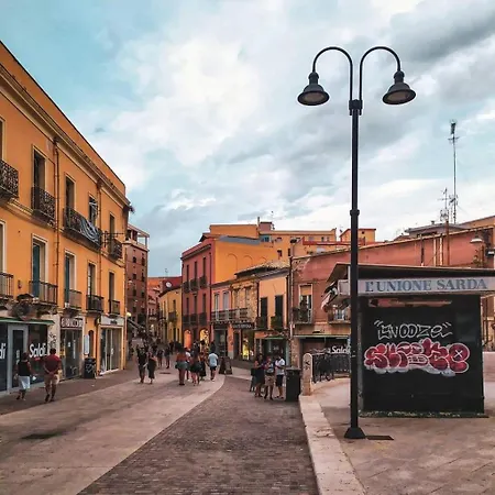 게스트하우스 Black & White 칼리아리