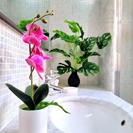 Black & White 4* Cagliari