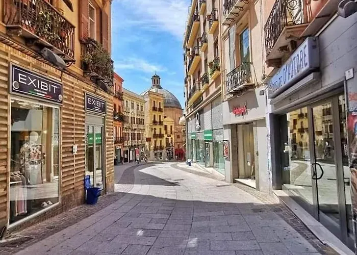 Black & White 4* Cagliari