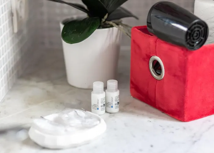 Black & White 4* カリアリ