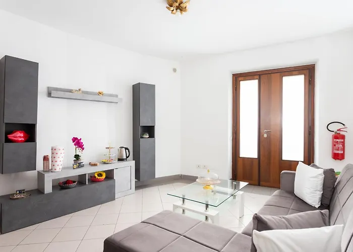 Black & White 4* Cagliari