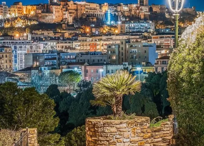 Konukevi Black & White Cagliari